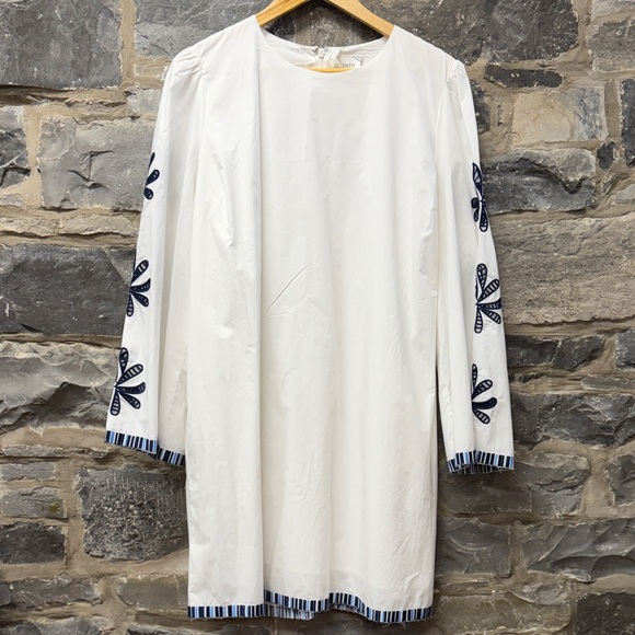 Chic White Dress with Black Floral Embroidery - Picture 2 of 5